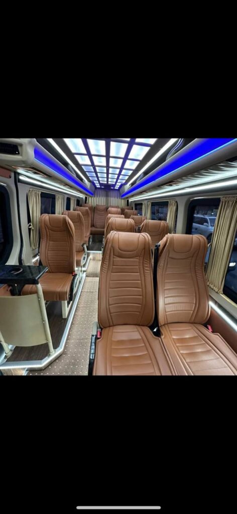 Mercedes Sprinter saloon