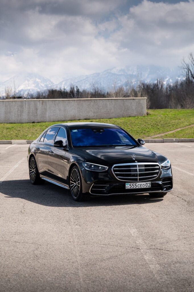 Sclass side